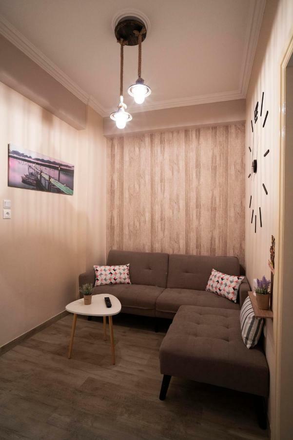 Cozy Apt Next To Metro And Close To Acropolis! Atenas Exterior foto